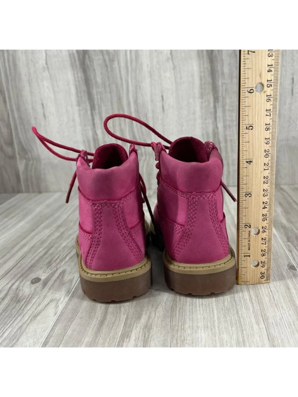 Timberland pink nubuck